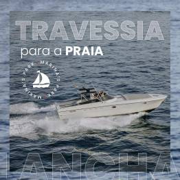 Travessia para a praia de lancha